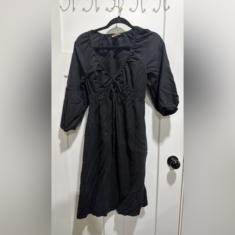 Universal Thread Black Long Sleeve Dress